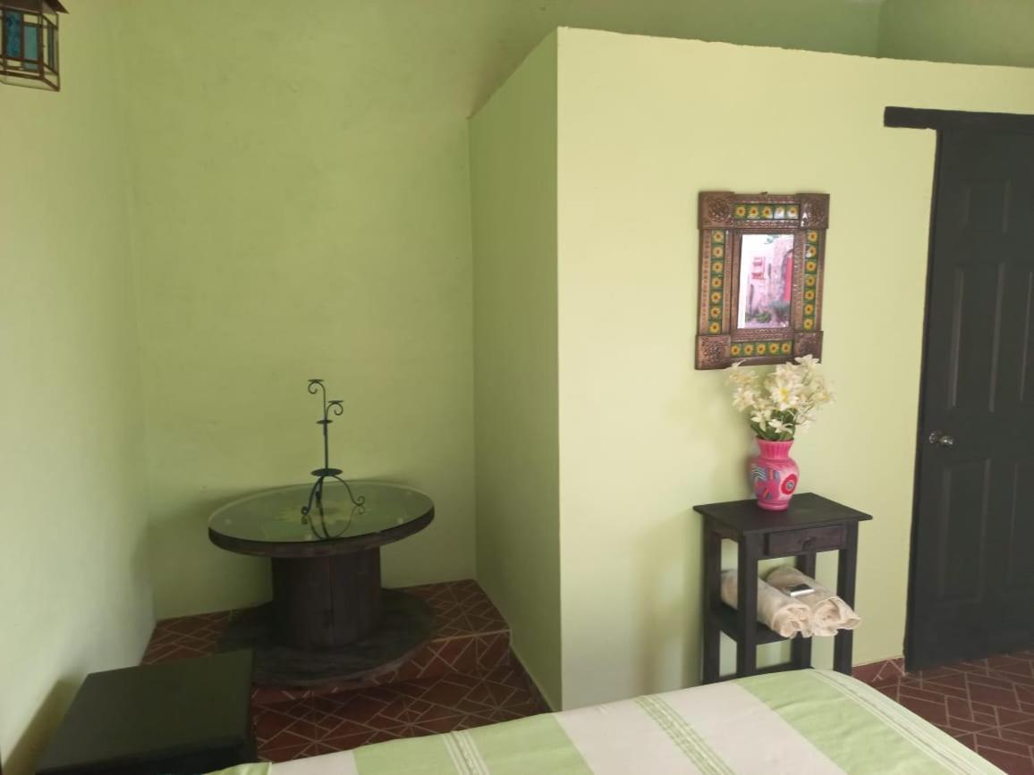 Bed and Breakfast Casa Loteria Сан-Міґель-де-Альєнде Екстер'єр фото