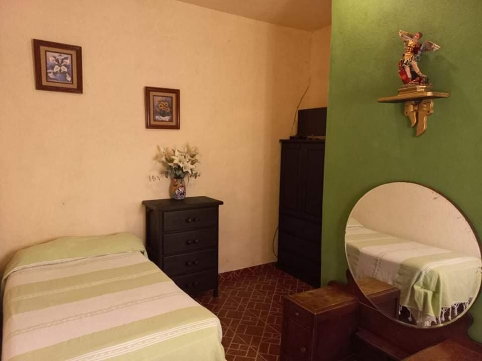 Bed and Breakfast Casa Loteria Сан-Міґель-де-Альєнде Екстер'єр фото